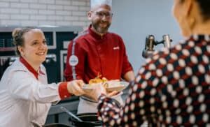 Elior sur inovallée, la référence en restauration collective et services aux entreprises