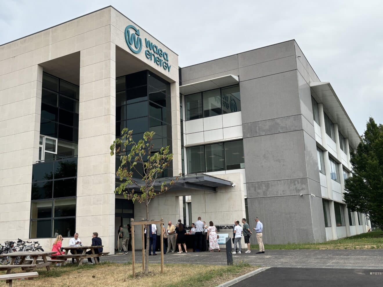 Waga Energy profite de son 10ème anniversaire pour inaugurer son nouvel atelier industriel qui lui permettra de doubler sa capacité de production et de soutenir son ambition : devenir le leader international du biométhane